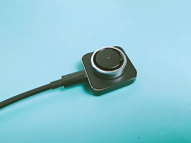 指間的健康小助手 Quzzz Ring智能戒指開(kāi)啟智能穿戴新體驗(yàn)